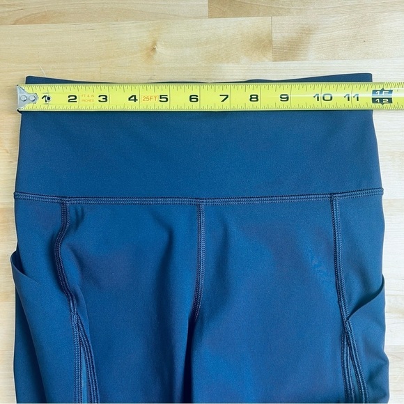 Lululemon Pace Perfect Crop Leggings Boysenberry Purple 17" Size 4 - Picture 11 of 11